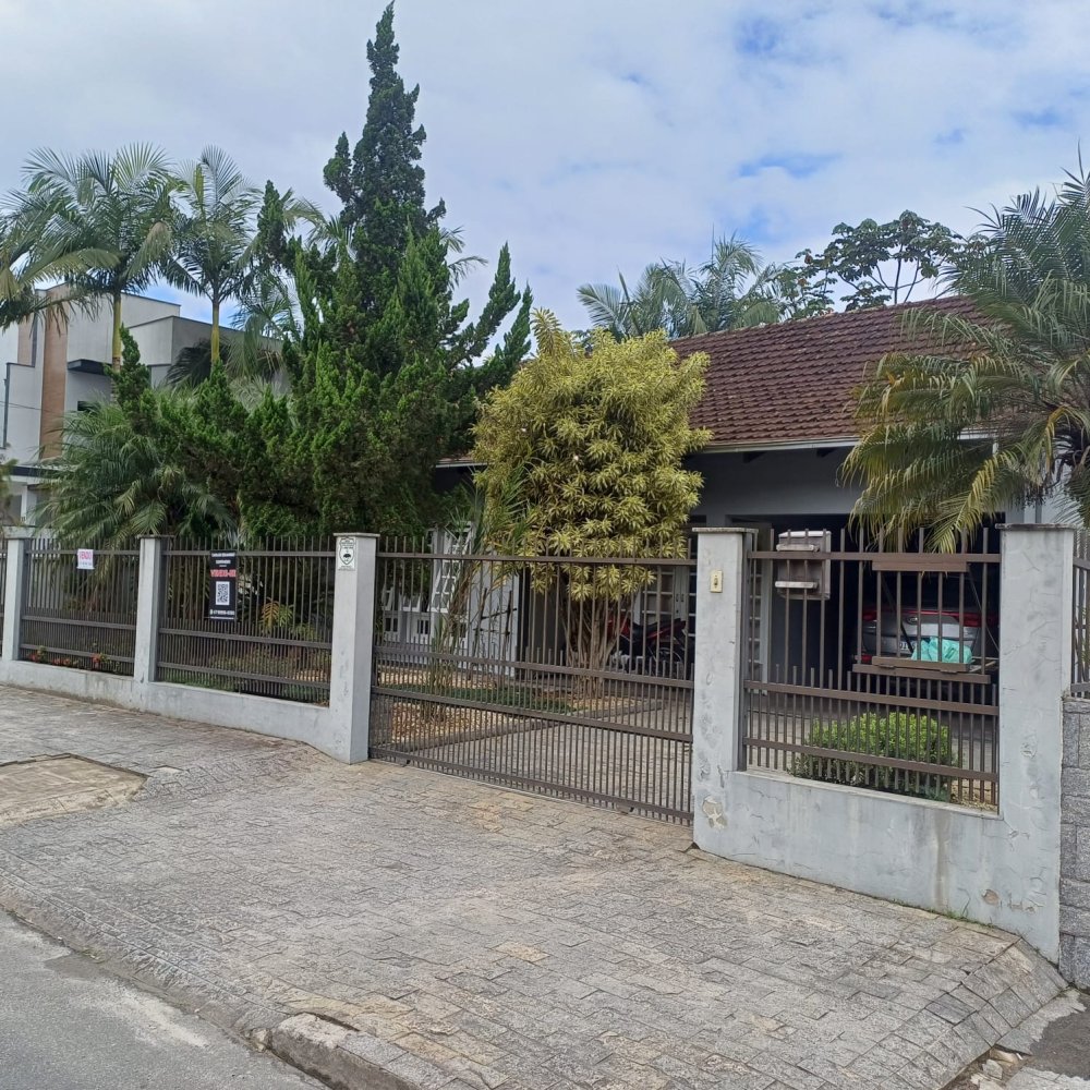 Casa  venda  no Nova Braslia - Joinville, SC. Imveis